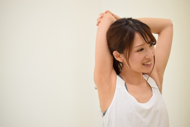 肩ストレッチ